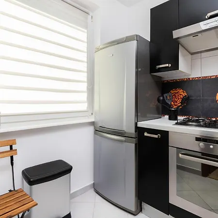 Studio Forestview By Renters
